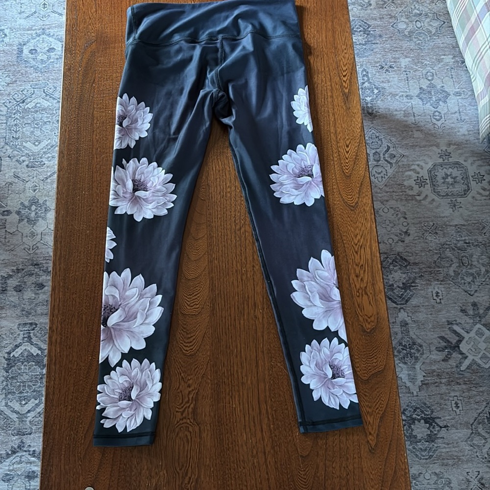 Noli Floral Leggings Medium - Picture 6 of 6